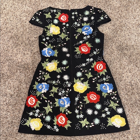 Alice & Olivia Floral Embroidered Dress - Picture 3 of 6
